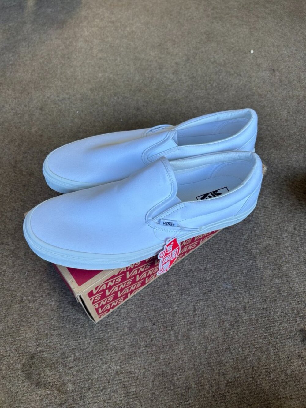Vans Classic Slip-On True White Canvas Shoes Men’s 11.5 Women’s 13 NWT
